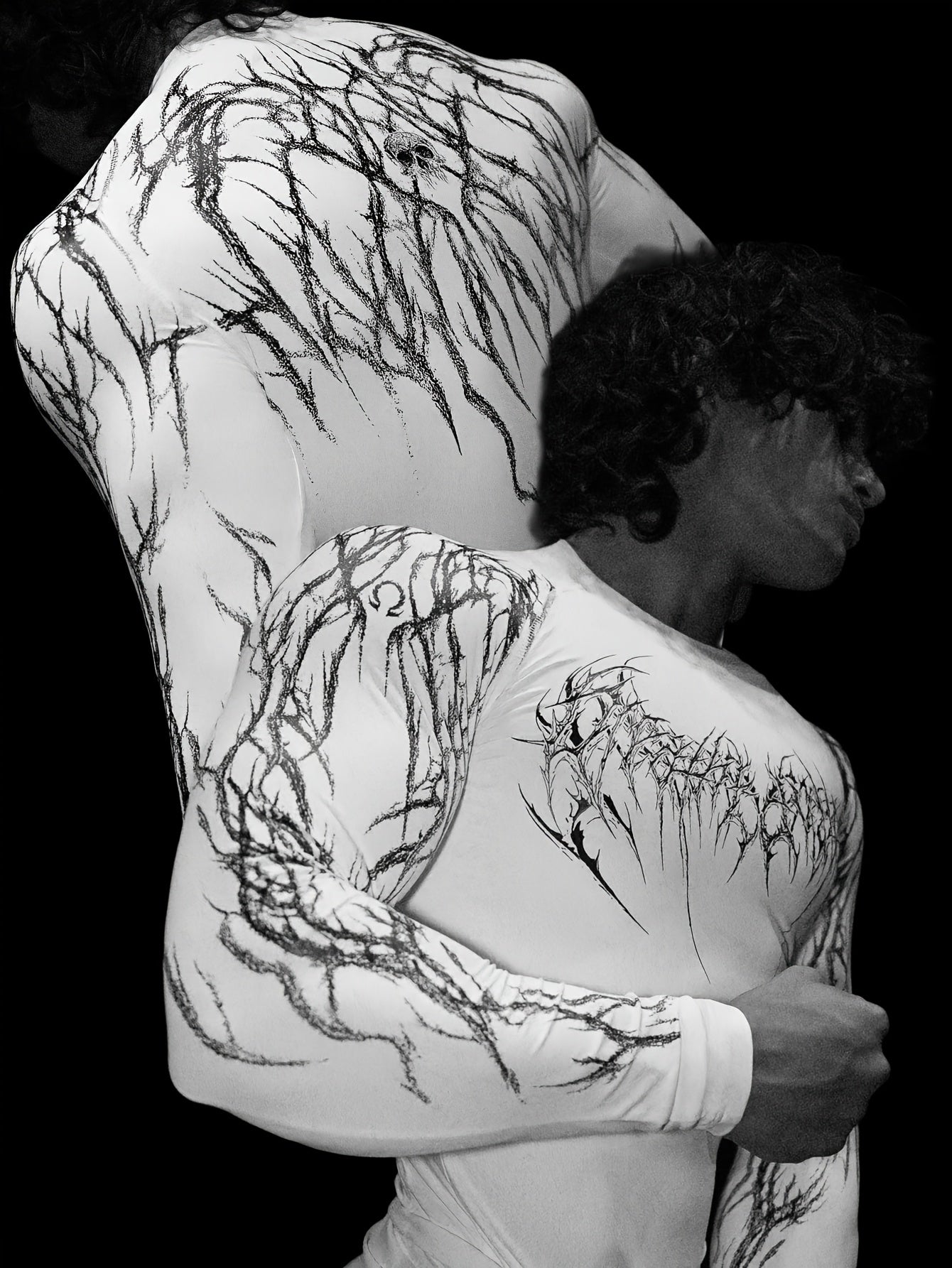 BreatheDivinity Compression Long Sleeve – Quick-Dry Muscle Fit (S–XXL)  If you want even shorter / more aggressive: